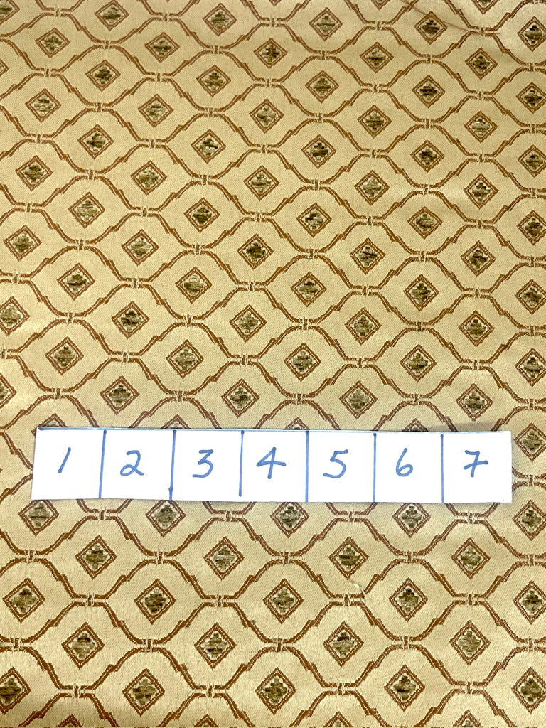 Fabric: Beige Small Medallion