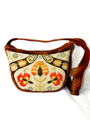 Hobo Bag in Ivory Formal Tapestry